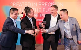 现代商学院，培养杰出教育人才